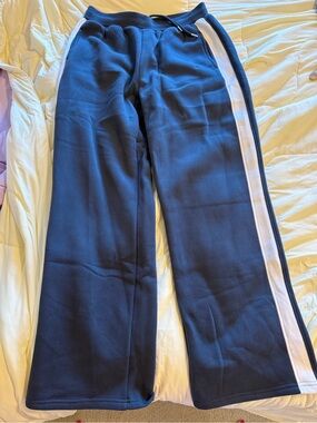 Women’s Navy Straight-Leg Track Pants with White Side Stripe